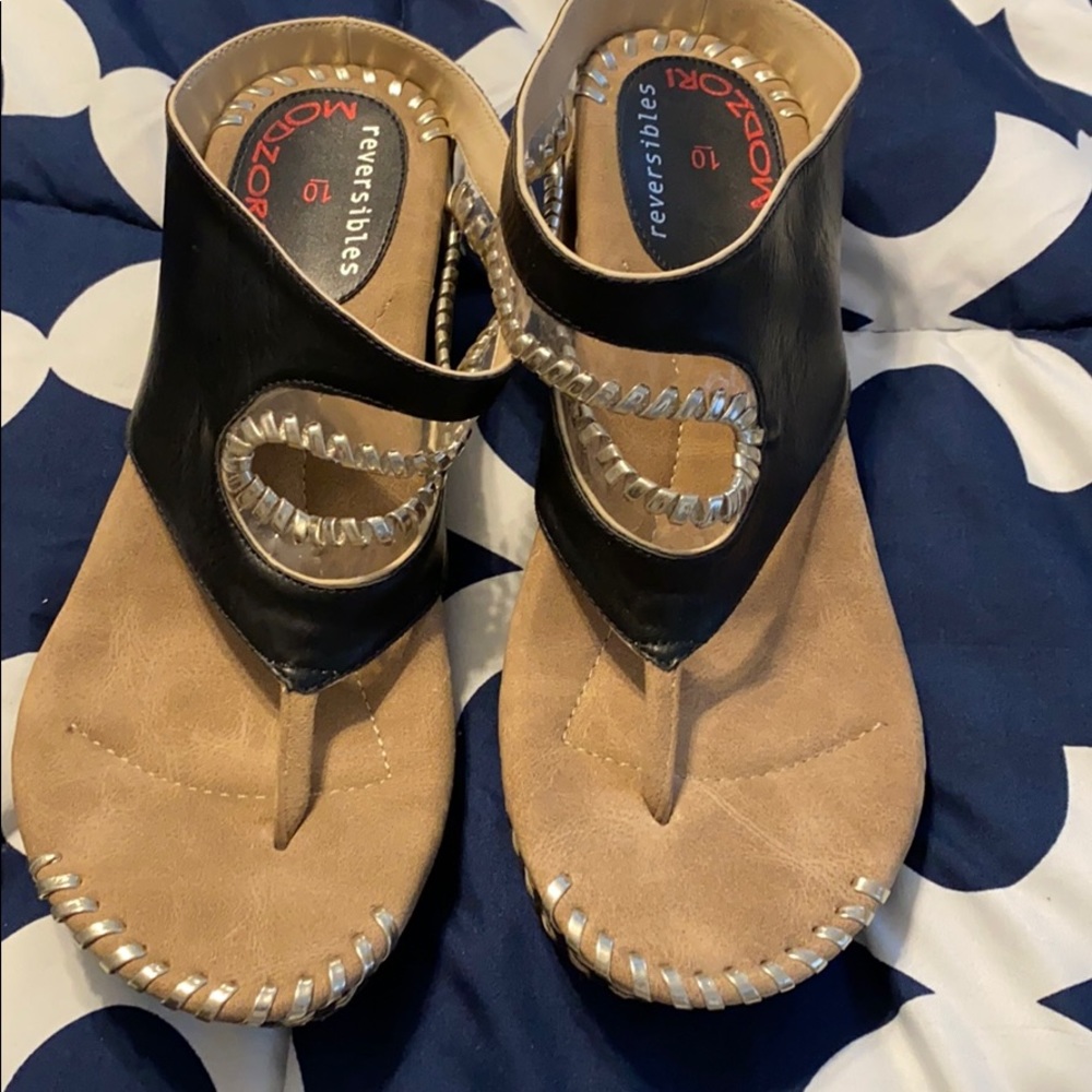 Modzori Wedge reversible sandals